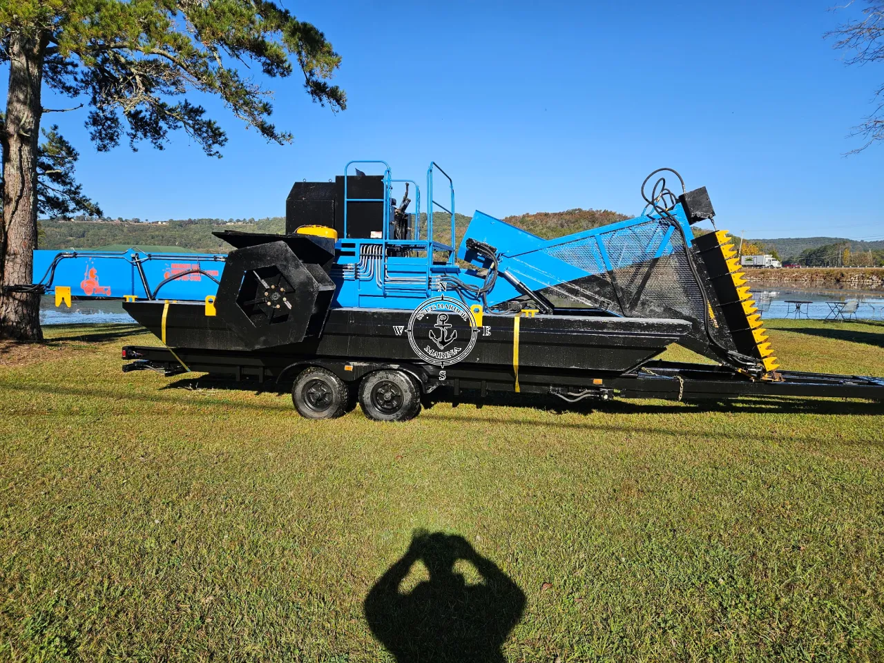 EH220 2000 Model For Sale